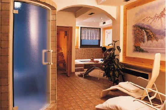 Hotel Quadrifoglio Pinzolo Dış mekan fotoğraf