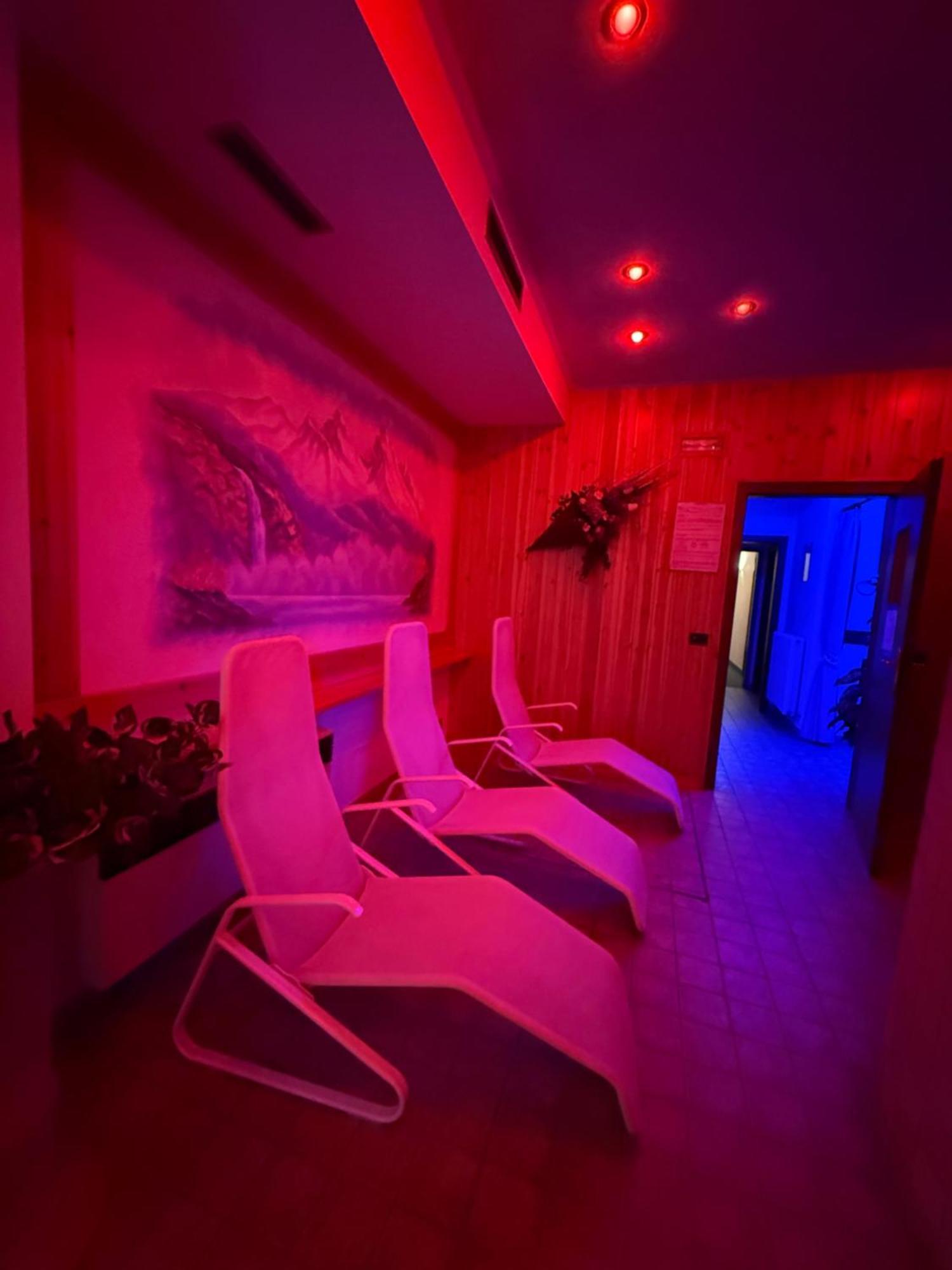 Hotel Quadrifoglio Pinzolo Dış mekan fotoğraf