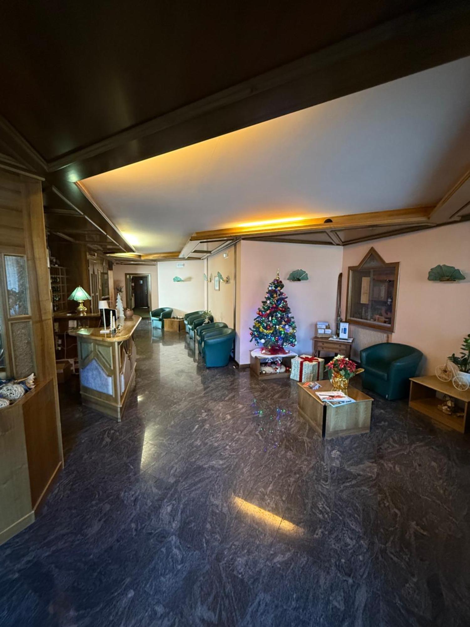Hotel Quadrifoglio Pinzolo Dış mekan fotoğraf