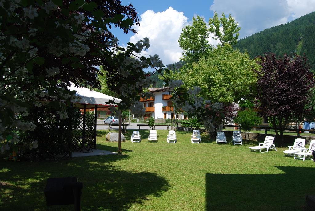 Hotel Quadrifoglio Pinzolo Dış mekan fotoğraf